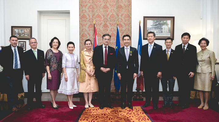 คุณอัศวิน เตชะเจริญวิกุล รับมอบเครื่องอิสริยาภรณ์ ด้านการเกษตร  ออร์เดอร์ ออฟ เมอริต อกริโกล ชั้น ‘ออฟีซีเย’ จากรัฐบาลฝรั่งเศส