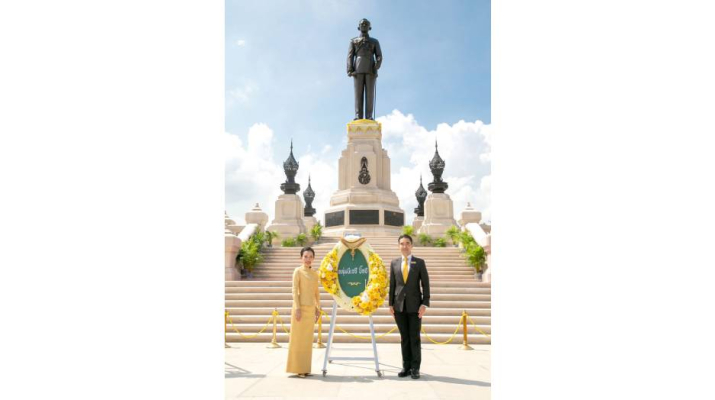 กลุ่มบีเจซี บิ๊กซี ร่วมพิธีสวดพระพุทธมนต์  ทำบุญตักบาตรและวางพวงมาลา  เนื่องในวันนวมินทรมหาราช