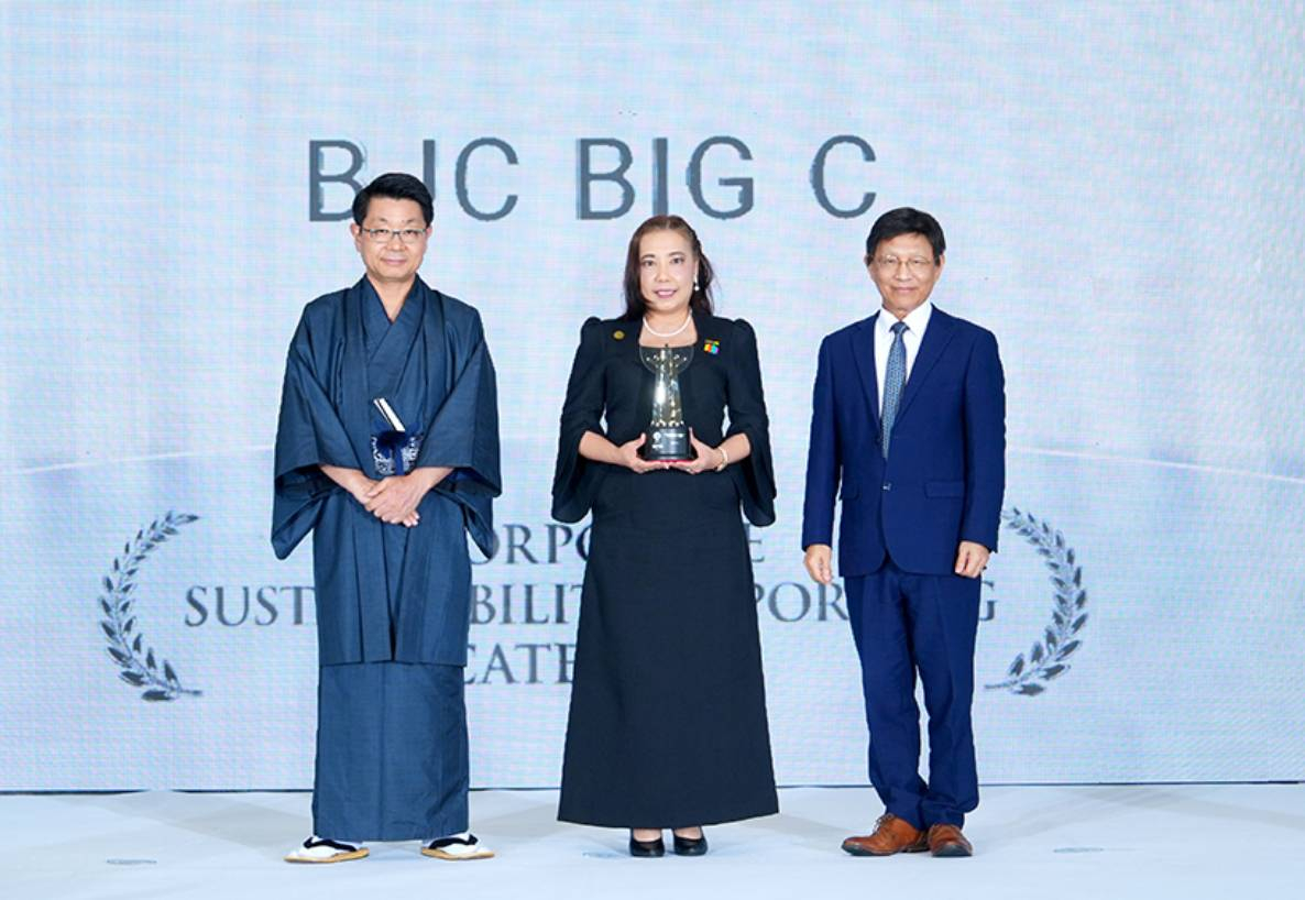 กลุ่มบีเจซี บิ๊กซี คว้าสุดยอดรางวัล Corporate Sustainability Reporting  จากเวที AREA 2025 ตอกย้ำความมุ่งมั่นรับผิดชอบต่อสังคม  และการพัฒนาอย่างยั่งยืน ตามหลัก ESG
