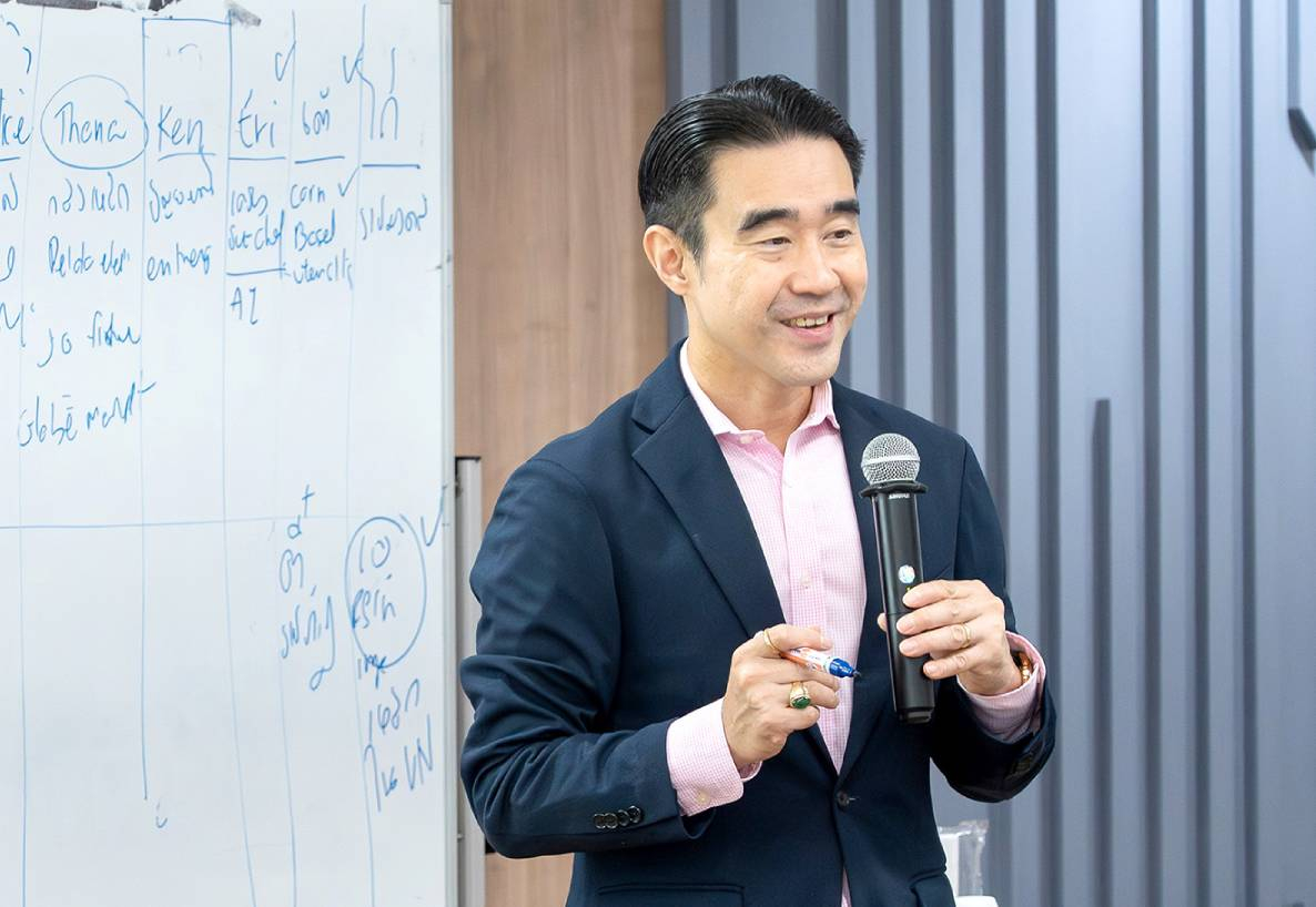 คุณอัศวิน เตชะเจริญวิกุล ร่วมเป็นวิทยากรบรรยายพิเศษ  ในหัวข้อ “Developing Winning Strategies for Global Markets in the Digital Age”  สร้างแรงบันดาลใจให้นักศึกษา สจล.  ณ คณะบริหารธุรกิจ สถาบันเทคโนโลยีพระจอมเกล้าเจ้าคุณทหารลาดกระบัง