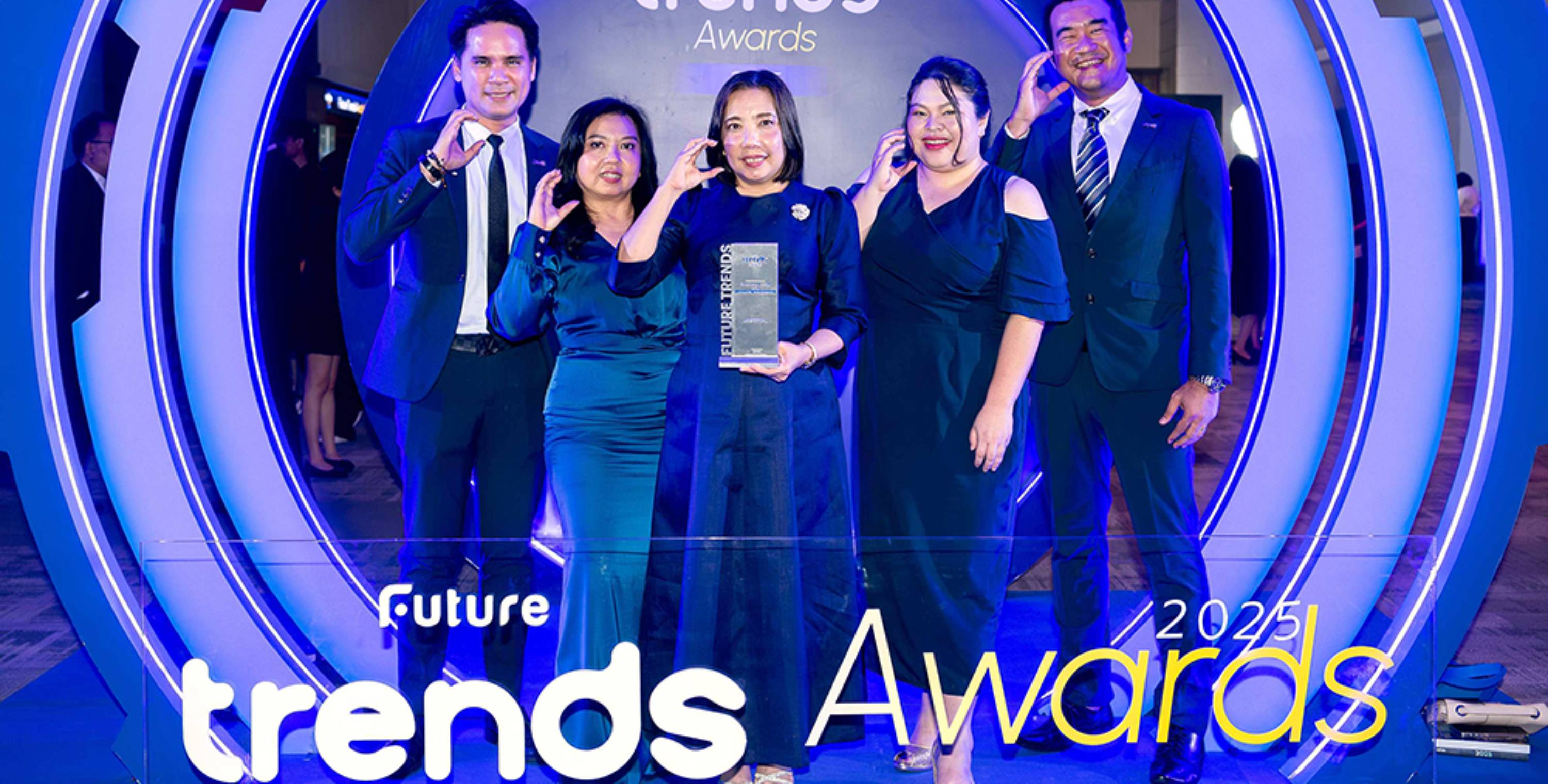 บิ๊กซี คว้ารางวัลองค์กรยอดเยี่ยมด้านผู้นำ ESG ด้าน People จากเวที Future Trends Awards 2025  ตอกย้ำความเป็นองค์กรต้นแบบด้านการบริหารบุคลากรเพื่อความยั่งยืน