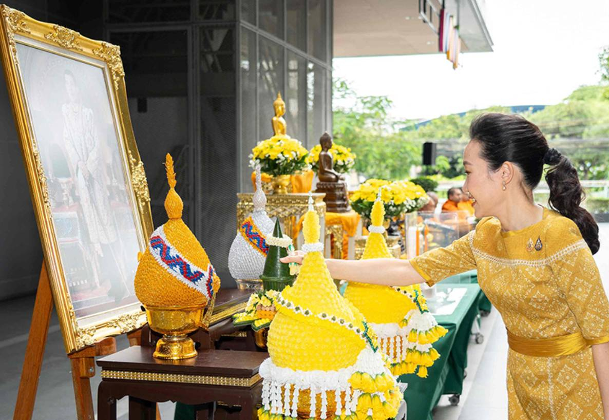 กลุ่มบีเจซี บิ๊กซี จัดพิธีทำบุญเพื่อถวายเป็นพระราชกุศลแด่พระบาทสมเด็จพระเจ้าอยู่หัว  เนื่องในโอกาสมหามงคลเฉลิมพระชนมพรรษา ๗๓ พรรษา